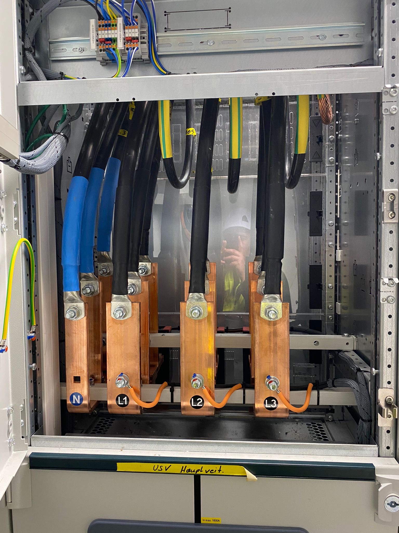 e111b765-2571-42b2-ace3-b4c93d488724